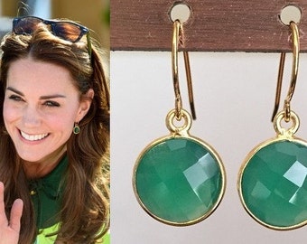 Kate Middleton Inspired Triple Disc Necklace Gold by DBakerJewelry