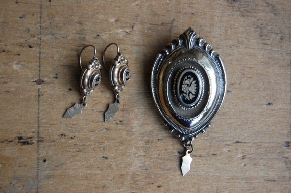 Victorian enamel mourning brooch and matching dormeuse earrings