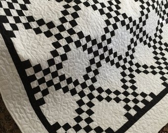 Quilt Irish Chain Black and White Queen With White Border Ready to Ship