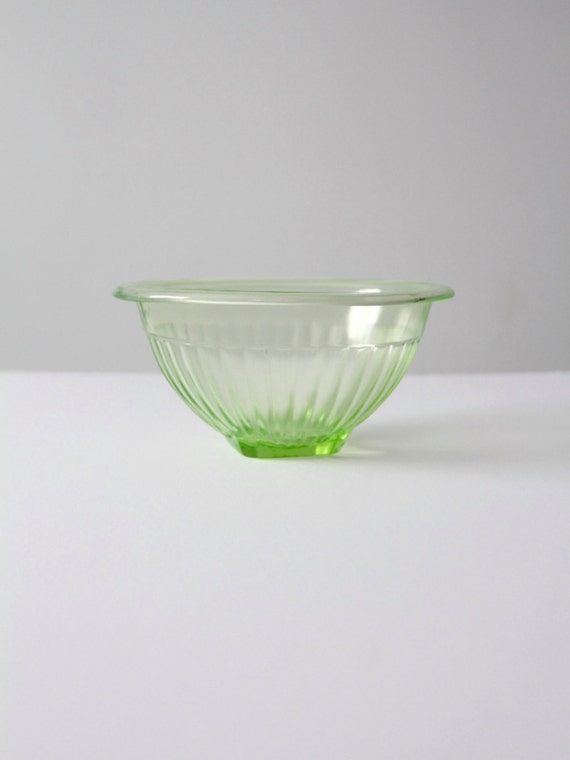 green Depression glass bowl vintage ribbed kitchen mixing