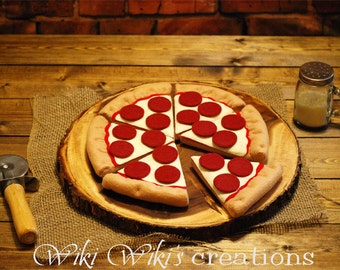 Felt Food Pepperoni Pizza with Box