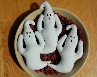 Primitive Halloween Ghost Ornies