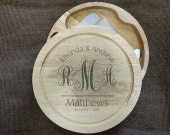 Swirl Monogram Cheese Board with Stainless Steel Cutlery