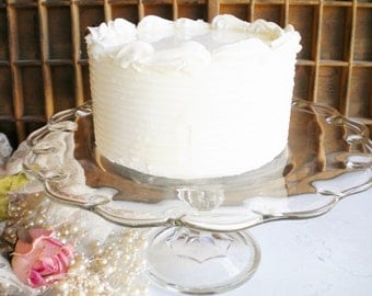 Vintage Indiana Glass Cake Stand/Pedestal Cake Stand/Wedding Cake Stand/For Serving/Special Occassion/Tea Party 11 Inch