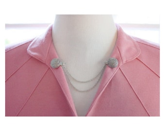 Sweater Guard Cardigan Clip Collar Clip Vintage Inspired Retro Jewelry - Priscilla