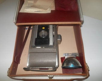 Vintage Polaroid j66, Lot, Camera,camera case, lots of accessories accessories,Retro Land Camera,J66 Camera Collection, Camera is not tested