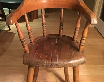 Very solid antique oak windsor style highchair