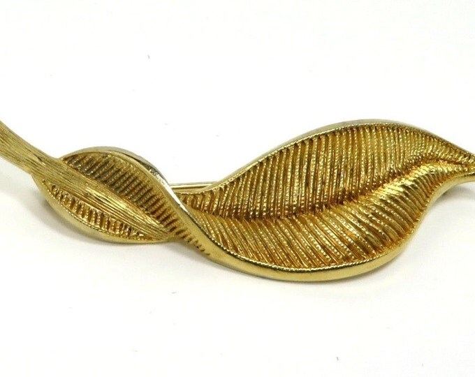 ON SALE! Hattie Carnegie Brooch, Vintage Gold Tone Curved Leaf Designer Signed Pin