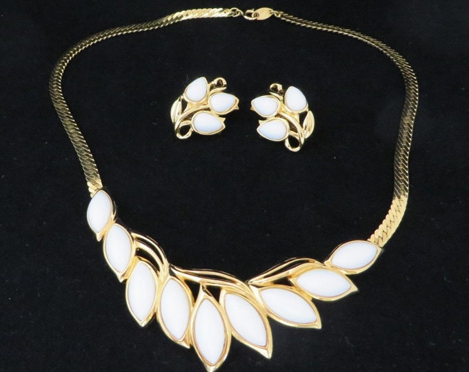 Trifari Jewelry Set, Vintage White Glass Necklace Set, Goldtone Herringbone Necklace Set, Demi Parure, Gift Boxed