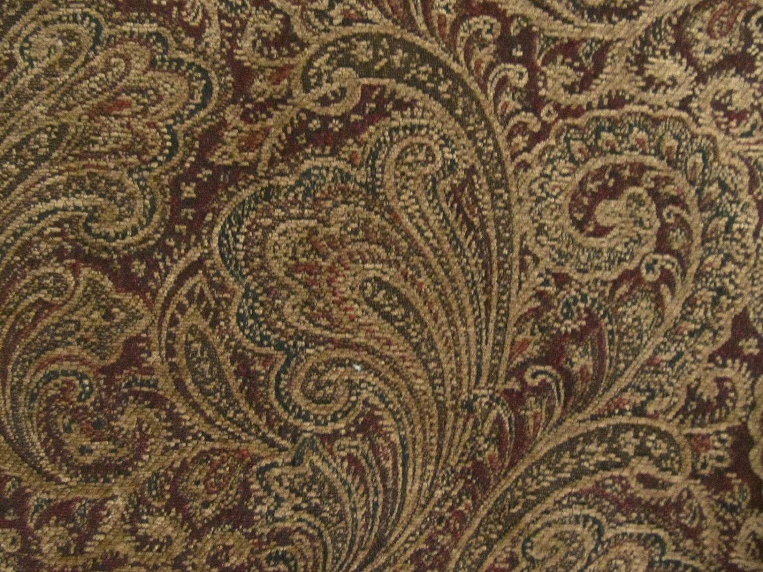 HighEnd Woven CHENILLE PAISLEY Contemporary Woven
