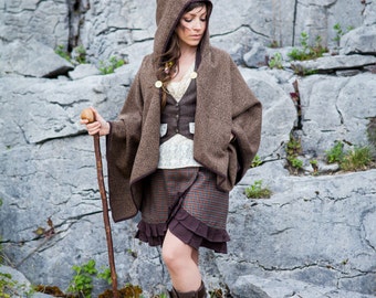 Cape, tweed cape, wool cape, celtic cape Hooded Cape, viking cape, celtic, druid cape, vintage cape, irish coin jewellery, pocket, broach