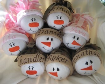 Personalized Christmas Ornaments - Gifts under 15 - Stocking Stuffers - Party Gifts - Christmas Ornaments - Snowmen - Personalized Gift