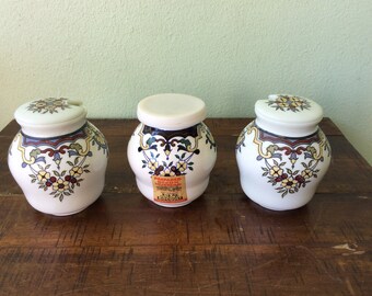 French milk glass mustard jar, Moutarde Bocquet Yvetot 1735, opalex french milk glass, Digoin France, Digoin & Sarreguemines, ONE LEFT