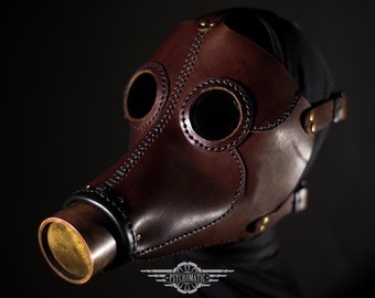 Le masque nettoyant profondément pour la personne la planète les engrais les rappels