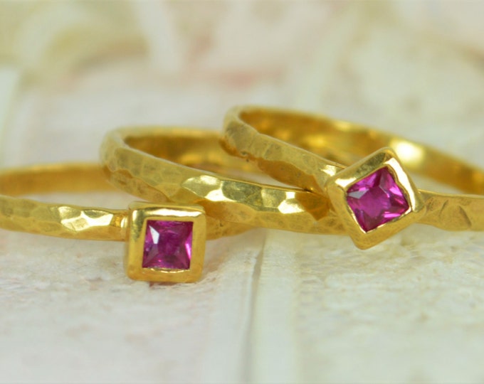 Square Ruby Engagement Ring, 14k Gold, Ruby Wedding Ring Set, Rustic Wedding Ring Set, July Birthstone, Solid Gold, Gold Ruby Ring