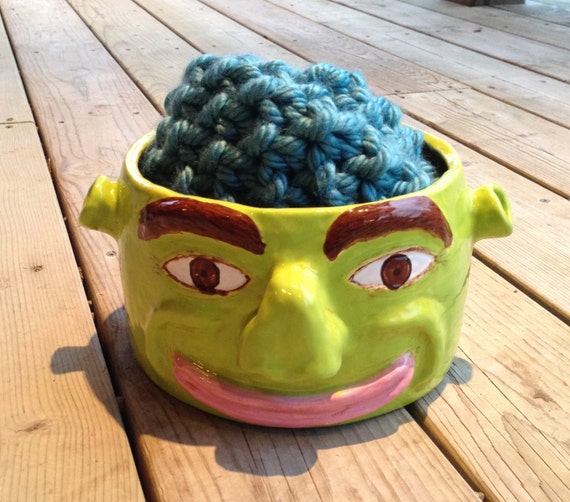 Knitting bowl. Yarn bowl. Funny Face knitting bowl. Ceramic