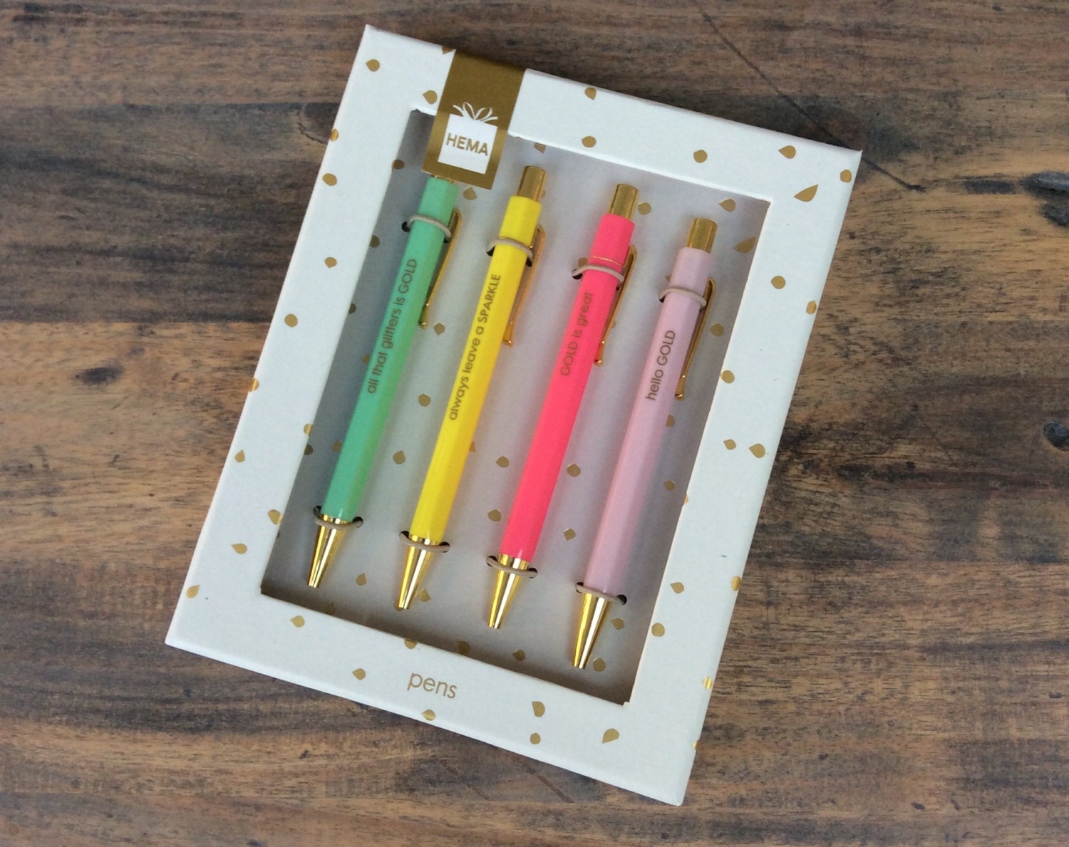 Pen set with different quotes in a cute box with golden