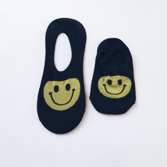 socks with smiley face on ankle