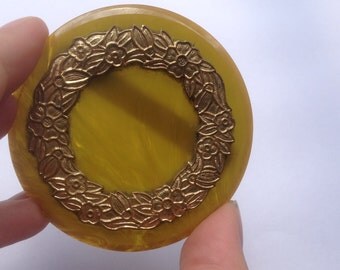 Large, Art Deco, Bakelite brooch.