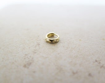 10K Solid Gold piercing/Cutting hoop earring/Helix piercing/cartilage earring/Tragus piercing/Rook piercing/Daith piercing/Snug piercing