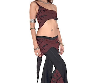 Tribal belly dance Letson wearing red hole pants