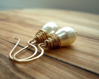 Cream Pearl Earrings - Pearl Drop Earrings - Gold Pearl Earrings - Simple Pearl Earrings - Ivory Pearl - Bridal Earrings - Mothers Day gift