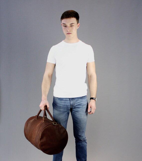 The classic duffle bag: Vintage style brown by VintageChildShop