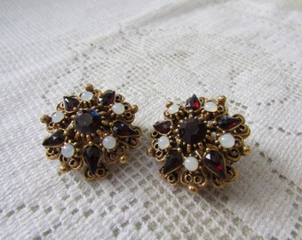 Vintage estate Florenza Victorian Revival garnet and opal rhinestone star clip on earrings prom, wedding glitz