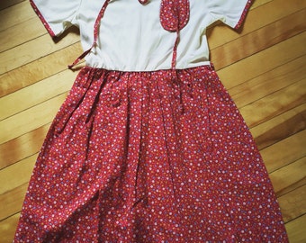 Vintage 1970s Girls Red Calico Quilted Summer Dress! Size 12