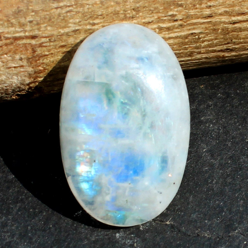 Rainbow Moonstone Cabochon 18 ct 24x16x5 mm Natural Oval