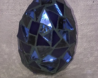 Oeuf en mosaïque miroir bleu