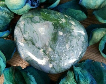 Moss Agate Power Stone, Large Tumble