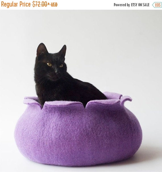 FALL SALE Pets bed / Cat bed cat cave cat house by Catpetbed