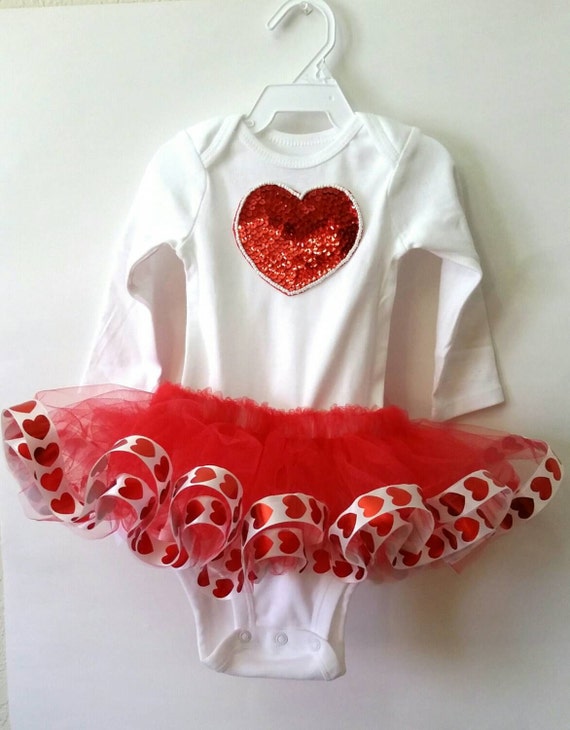 Items similar to Baby valentines day outfit, toddler valentines day ...
