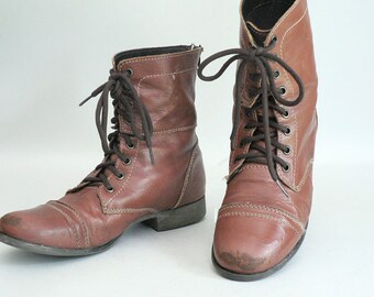 Women 9 Brown Leather Lace Up Boots