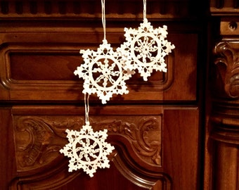 Crochet Christmas Ornaments White Crochet Snowflakes Christmas Decoration Christmas Star Doily Snowflake Christmas chaplet Wedding Decors