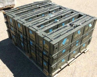 30 caliber AMMO CAN - like NEW condition