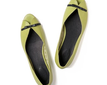 green peep toe flats