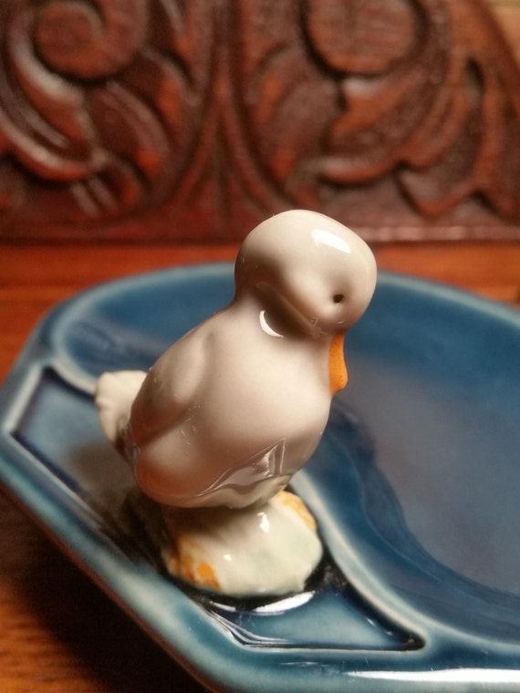 Highly Collectible Vintage Wade Ceramics Of England Deep Blue