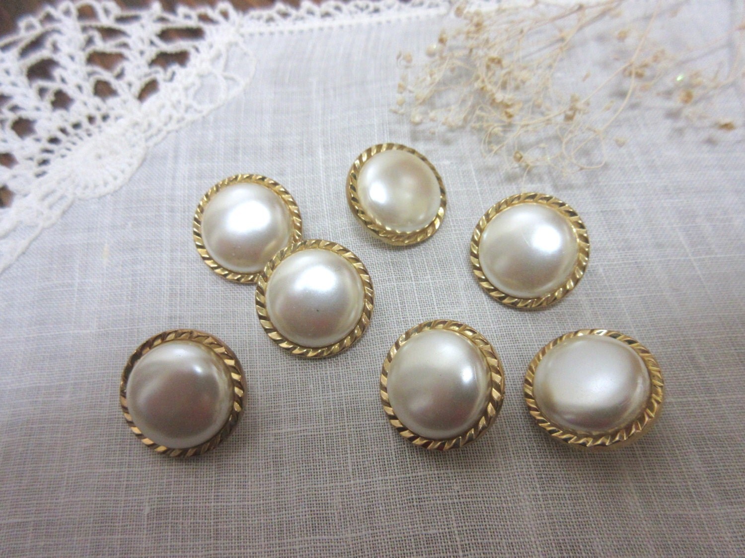 Vintage Pearl Buttons Ivory Pearl Buttons Grandma's