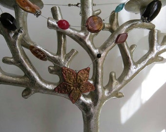 Crystals and flowers necklace