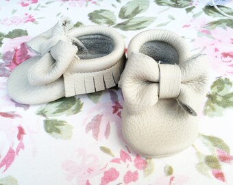 Items similar to Handmade Leather Baby Shoes (C) on Etsy