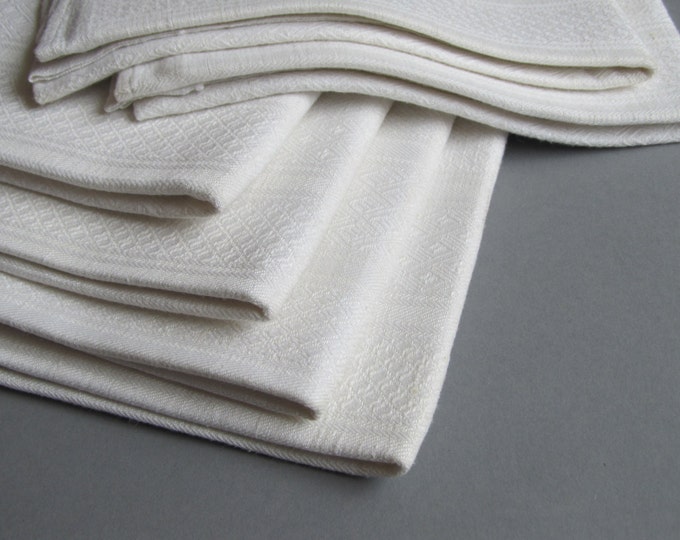 Vintage linen towel, classic tea towels, large 34x17" traditional white linen cloths, rustic French kitchen decor