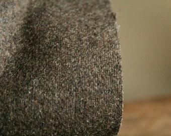 WOOL FABRIC / CASHMERE / pure wool / brown / italian wool / wool remnant / runningthreads