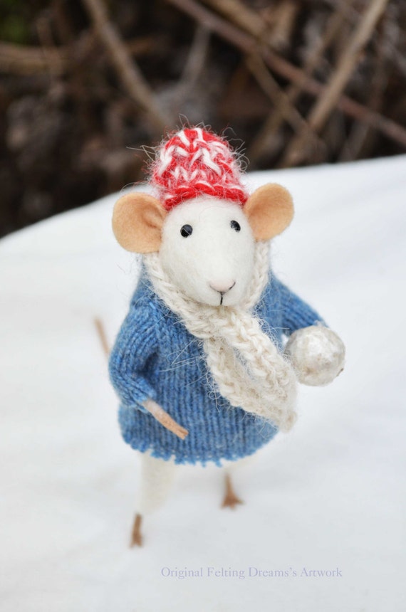 Little Winter Christmas Mouse- Christmas-Winter Seasonal Ornament- Felting Dreams - READY TO SHIP