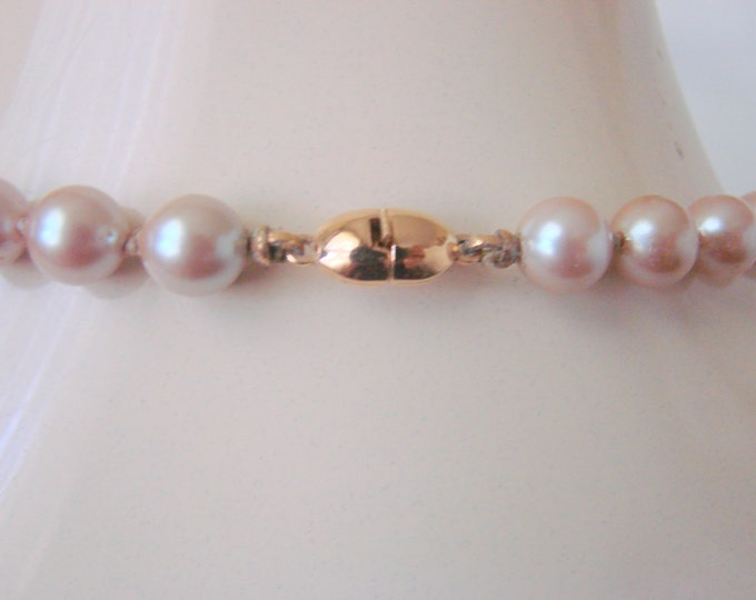 Classic Vintage Monet Simulated Pearl Necklace / Designer Signed / Jewelry / Jewellery