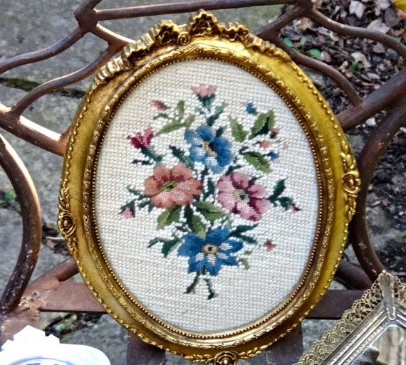Needlepoint Framed Embroidery Floral Cross Stitch Gold Oval