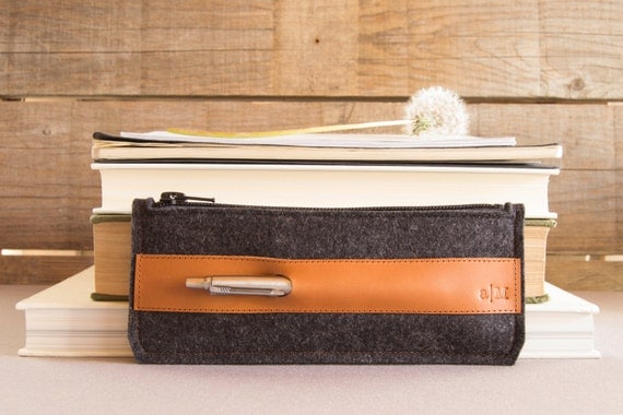 Felt and leather PENCIL CASE, sunglasses case, pen holder, charcoal and tan, wool felt, handmade, made in Italy