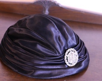 1930s satin hat with rhinestone