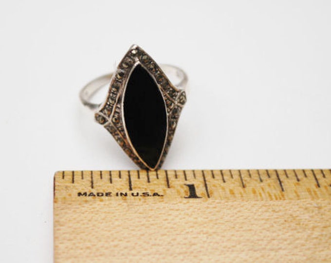 Onyx sterling Marcasite ring - size 7 - sterling silver - Black Onyx Gemstone -Art Deco